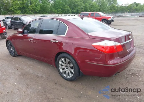 2010 Hyundai Genesis 3.8 из США, поврежденный, VIN KMHGC4DE2AU077493